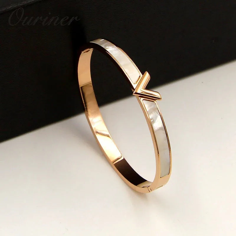Luxury Brand Natural Shell v Shape Bracelet & Bangle for Women Men Charm Hollow Letter Bangle Love Silver-Color Pulseiras K088-1