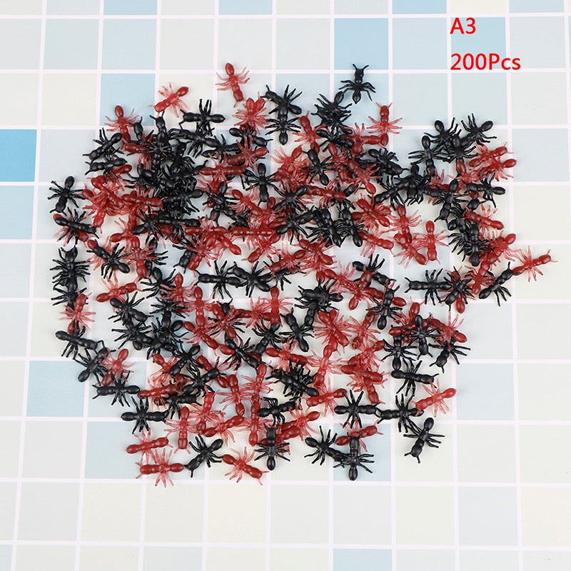 50/100/200Pcs Novelty Simulation Ants Halloween Stimulating Plastic Realistic Ants Pranks Joking Toys