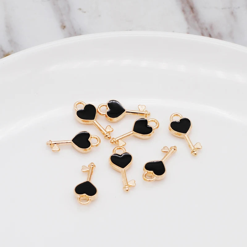 30pcs/Lot New Heart Shape Key Enamel Pendant Carousel Charms for DIY Bracelet Necklace