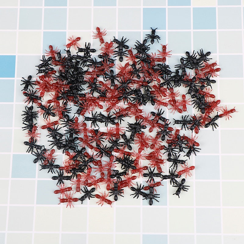 50/100/200Pcs Novelty Simulation Ants Halloween Stimulating Plastic Realistic Ants Pranks Joking Toys