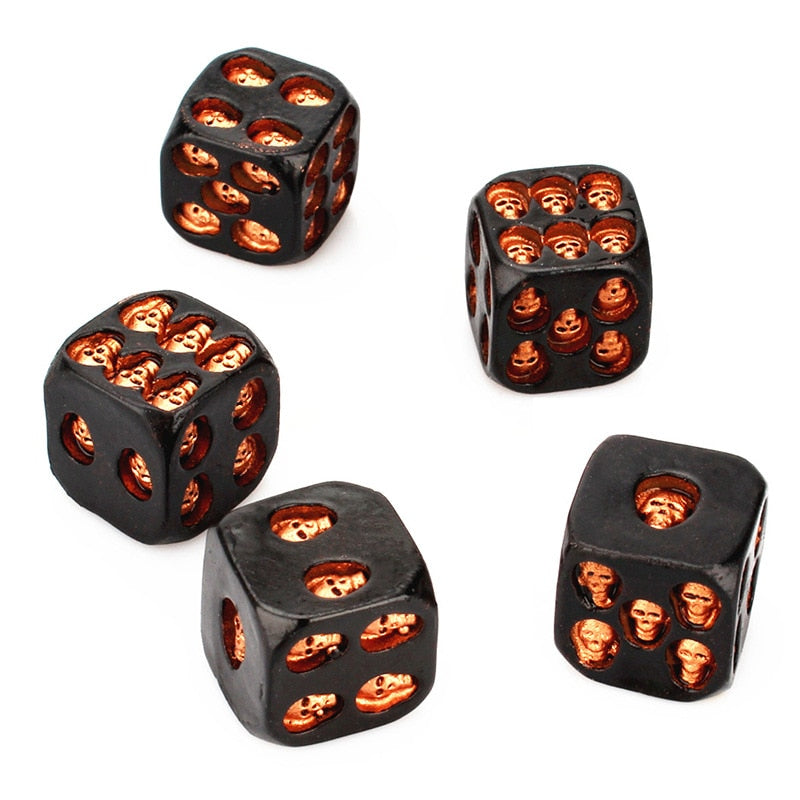New 5pcs/Set 18mm Resin Skull Dice Statue Halloween Board Game Dice Office Desk Decor Toy Halloween Party Decoration