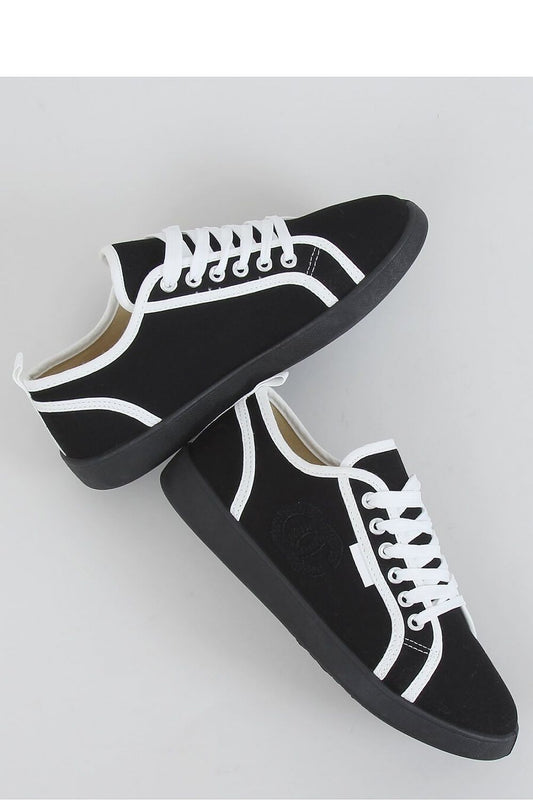 Sneakers Model 152034 Inello