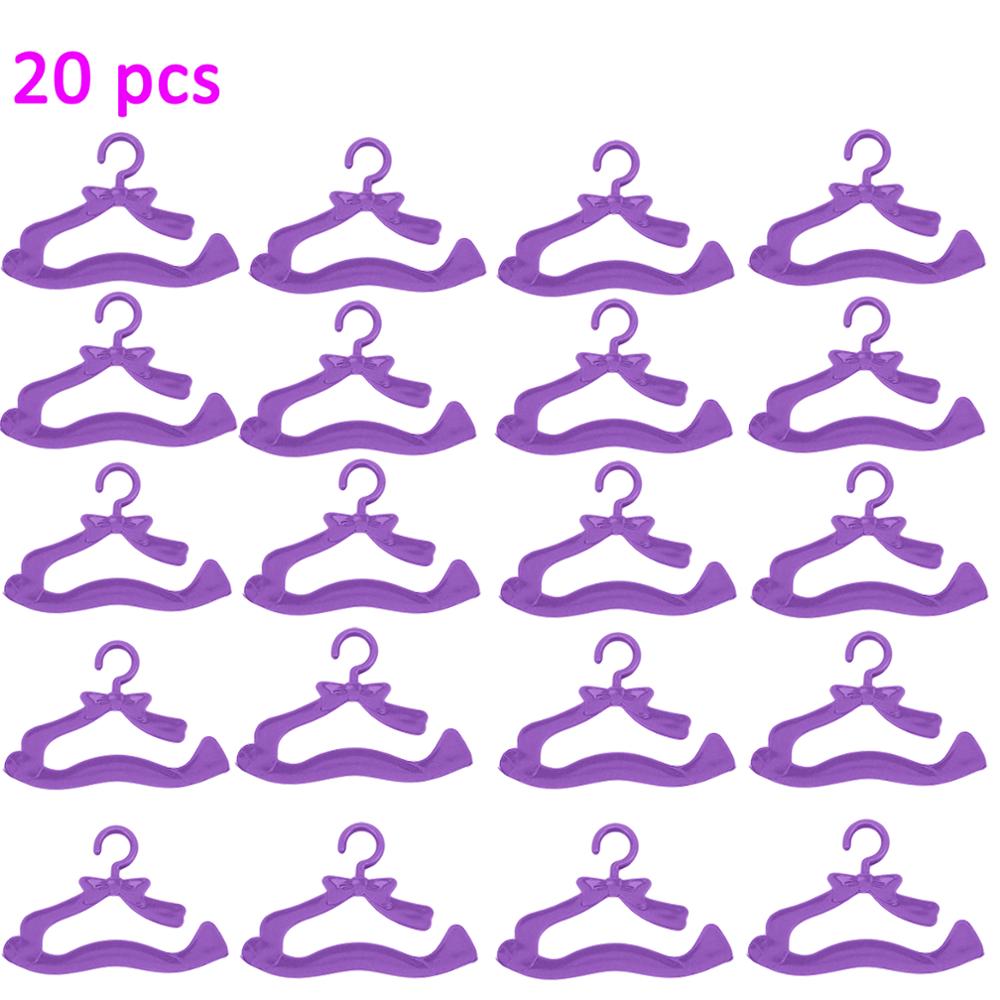 20 Pcs/Lot Cute Mini Hangers Holders Dress Clothes Wardrobe Accessories for Barbie Doll Dollhouse Furniture Pink Purple Red