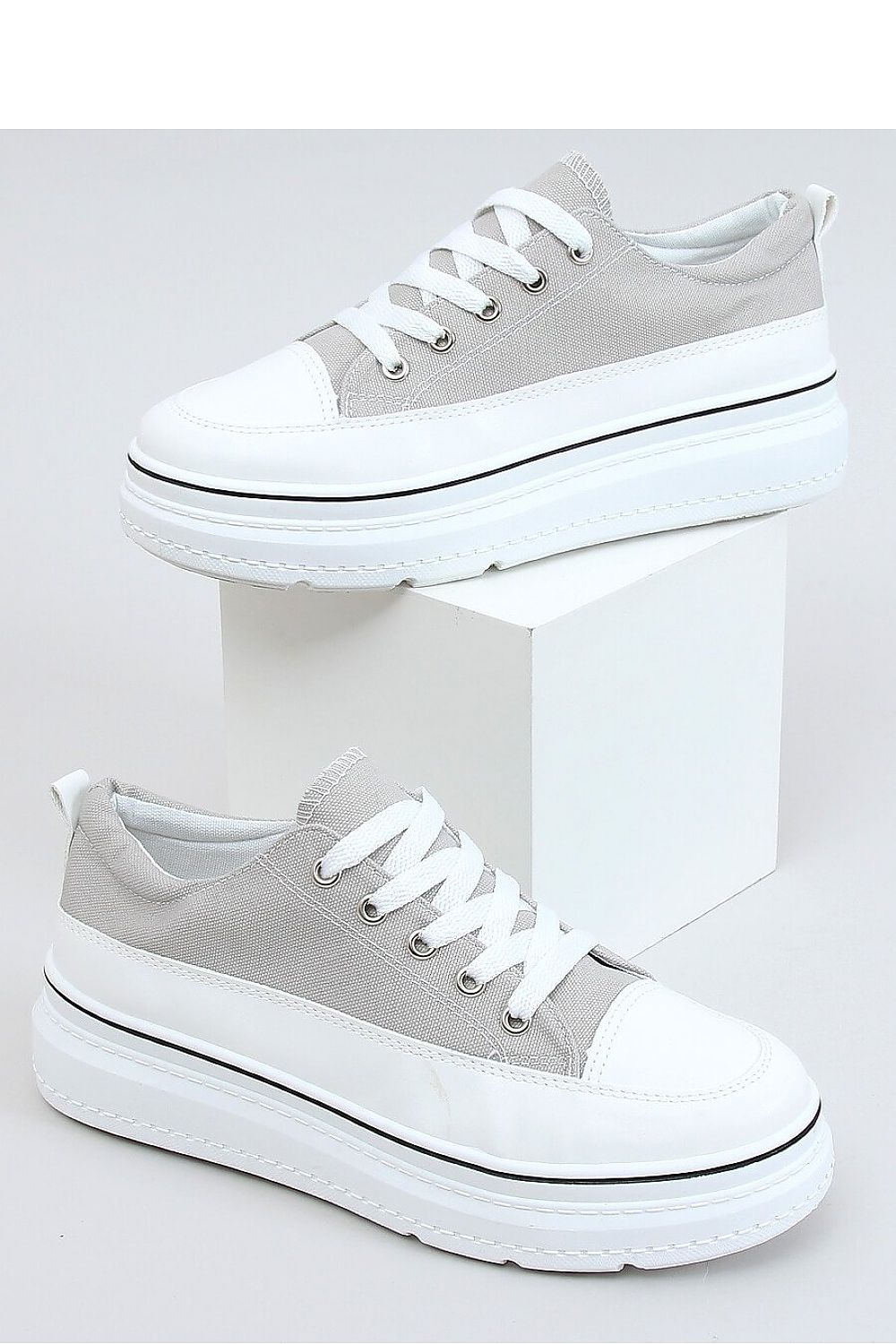 Sneakers Model 153384 Inello