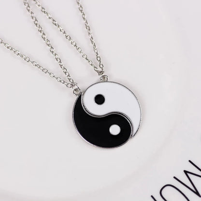 Best Friends Necklace for Women Couple Pendants Jewelry 2 Pcs/ Set Korean Fashion Harajuku Accessories