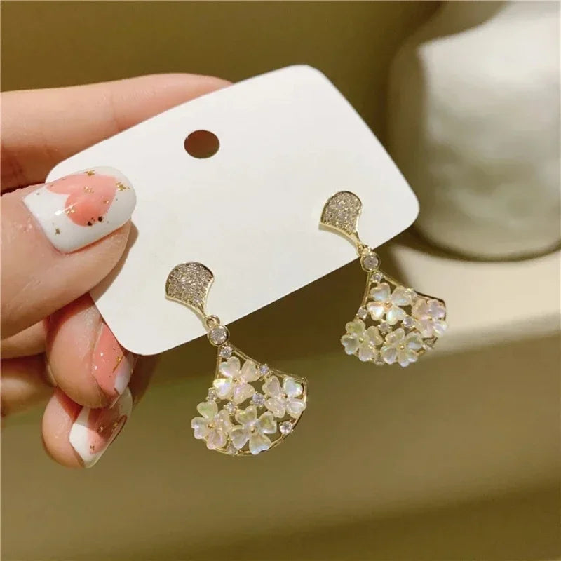Korean Jewelry Fresh Cute Hook Drop Oil Flower Stud Earrings Crystal Earring for Women