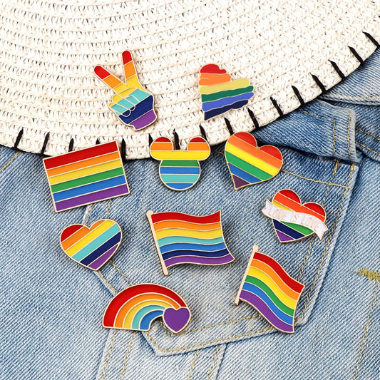 9 Style LGBT Design Rainbow Creative Heart Yeh Finger Pin Brooch Metal Pins Badge Denim Enamel Lapel Jewelry Women
