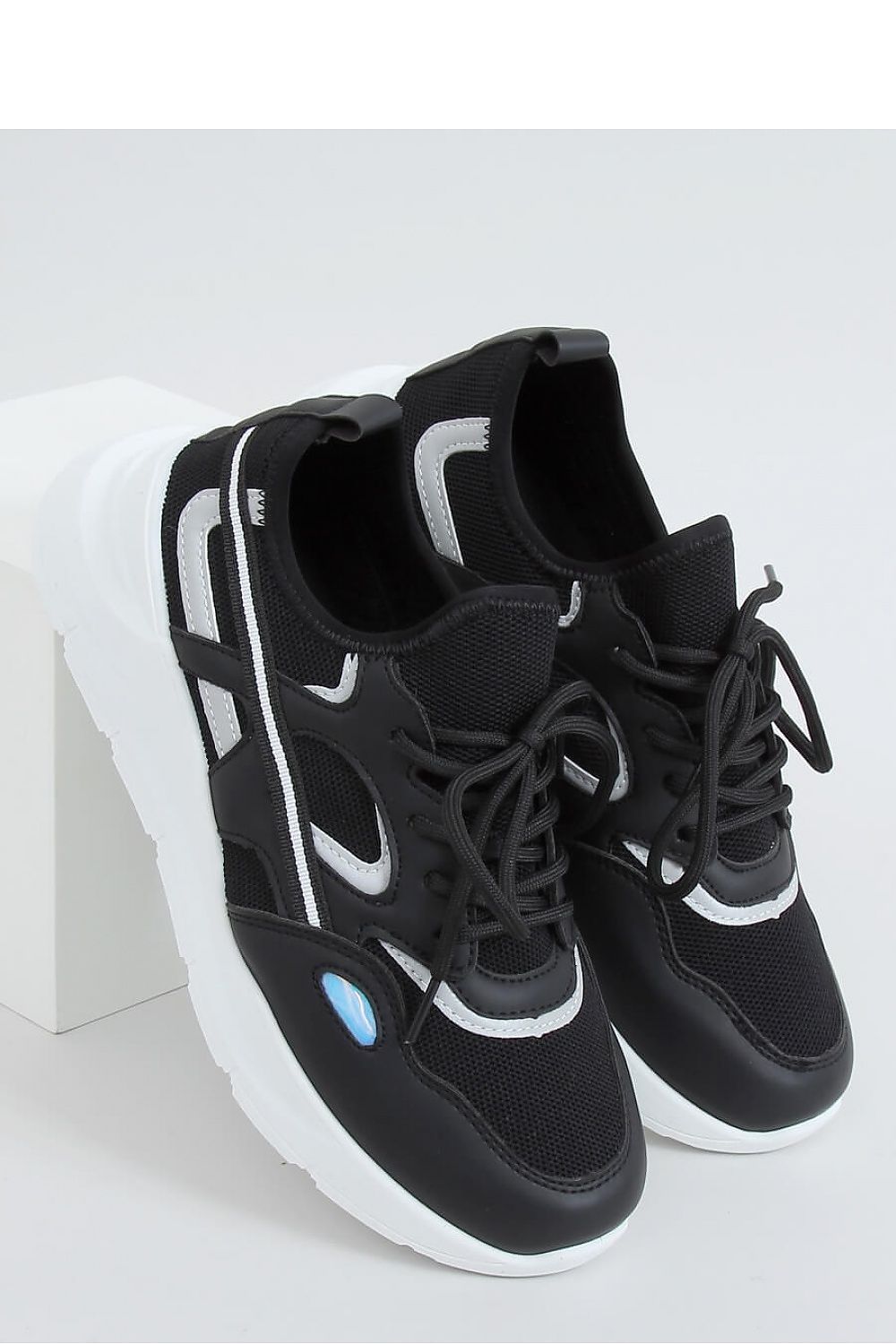 Sport Shoes Model 151337 Inello
