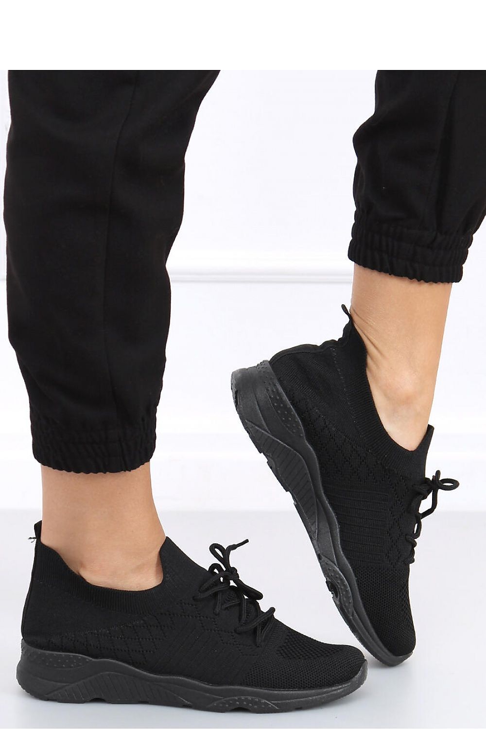 Sport Shoes Model 161992 Inello