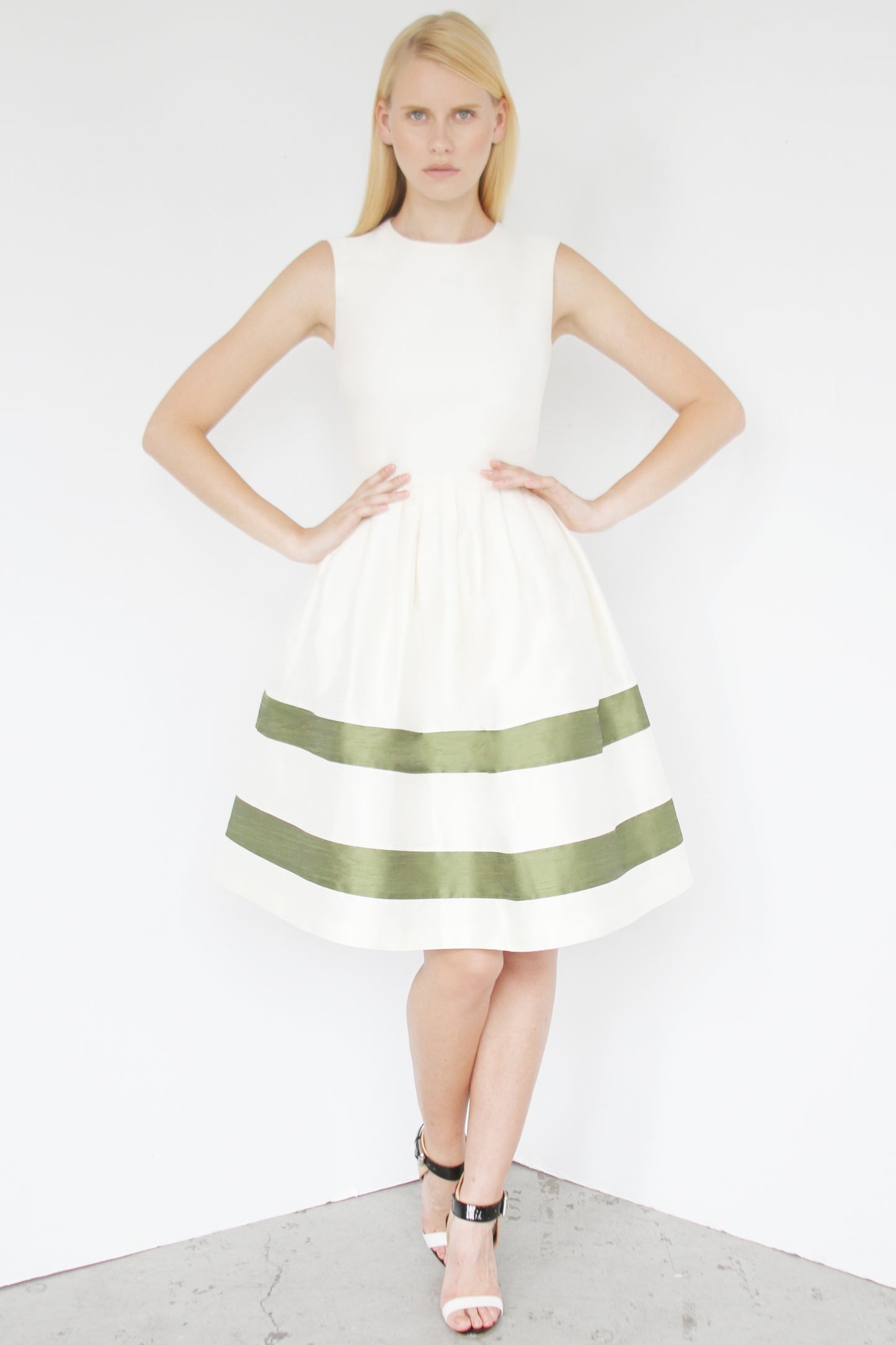 Beeatrice Dress