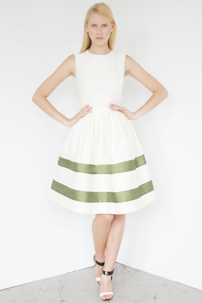 Beeatrice Dress