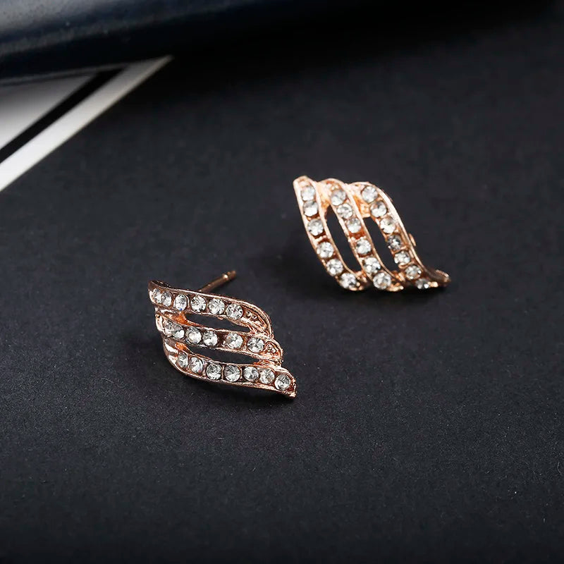 Fashion Gold Color Korean Style Simple Crystal Stud Earrings for Women Wedding Jewerly Bridal Engagement Earrings Female
