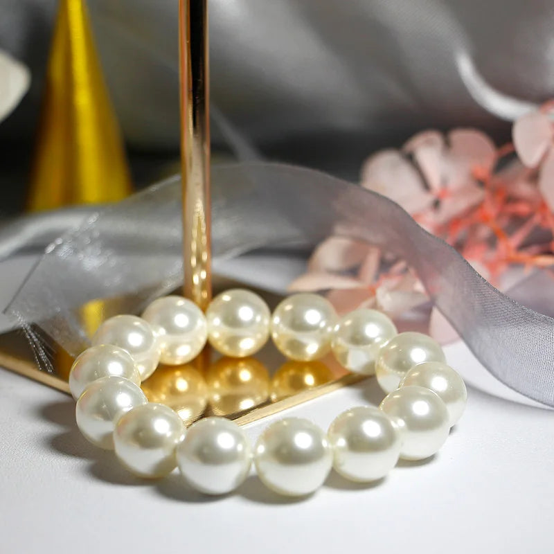 Quality Shell Pearl Bracelet Elastic or Chain Customizable Women's Bracelets of Various Sizes
