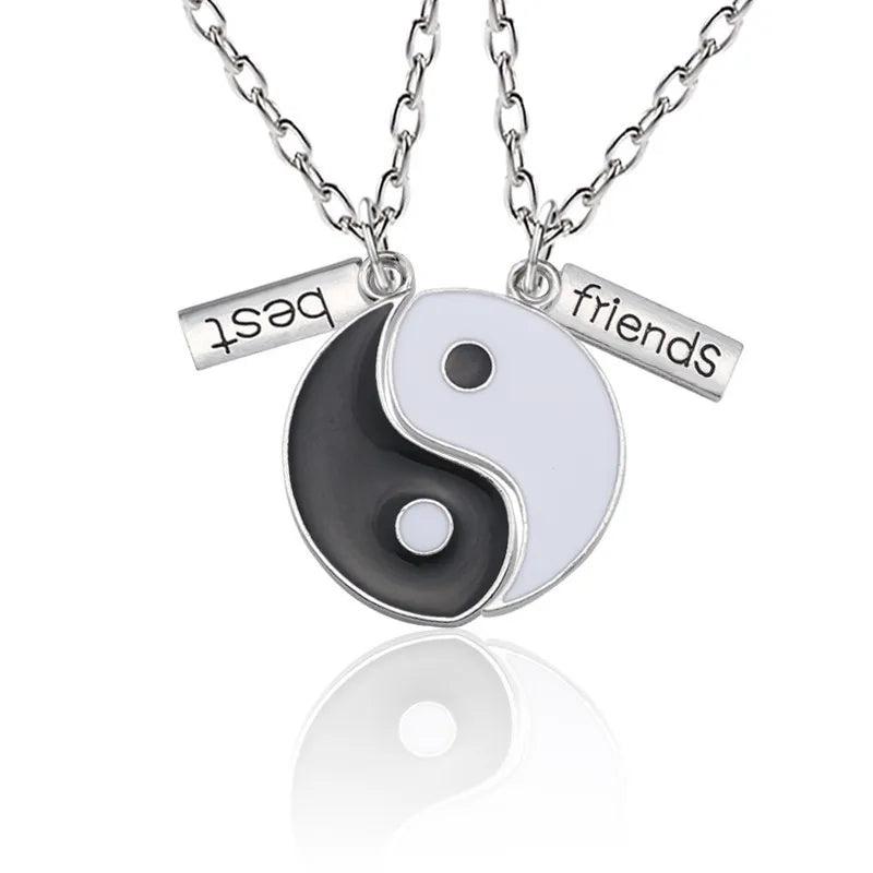 Best Friends Necklace for Women Couple Pendants Jewelry 2 Pcs/ Set Korean Fashion Harajuku Accessories