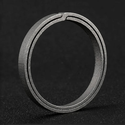 Real Titanium Keyring Super Lightweight Keychain Hanging Buckle for Car Key Ring Holder Quickdraw Tool Creative Accessories