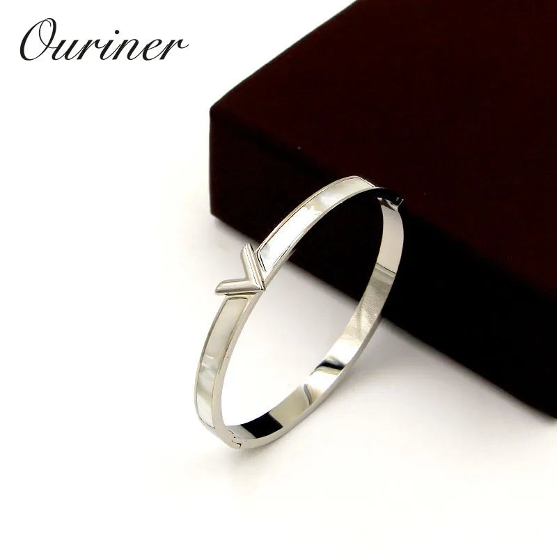 Luxury Brand Natural Shell v Shape Bracelet & Bangle for Women Men Charm Hollow Letter Bangle Love Silver-Color Pulseiras K088-1