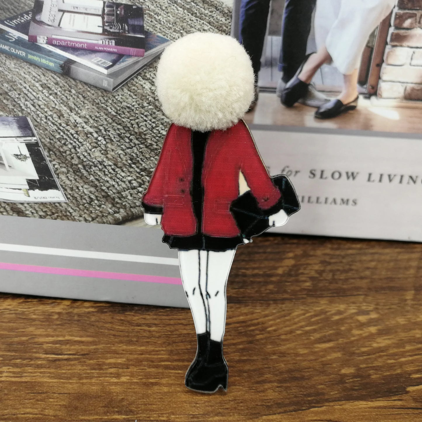 Fashion Brooch Pins for Woman Brooches Girls Face Cartoon Models Acrylic Brooches Kawaii Pompom Clothing Jewelry Accessories