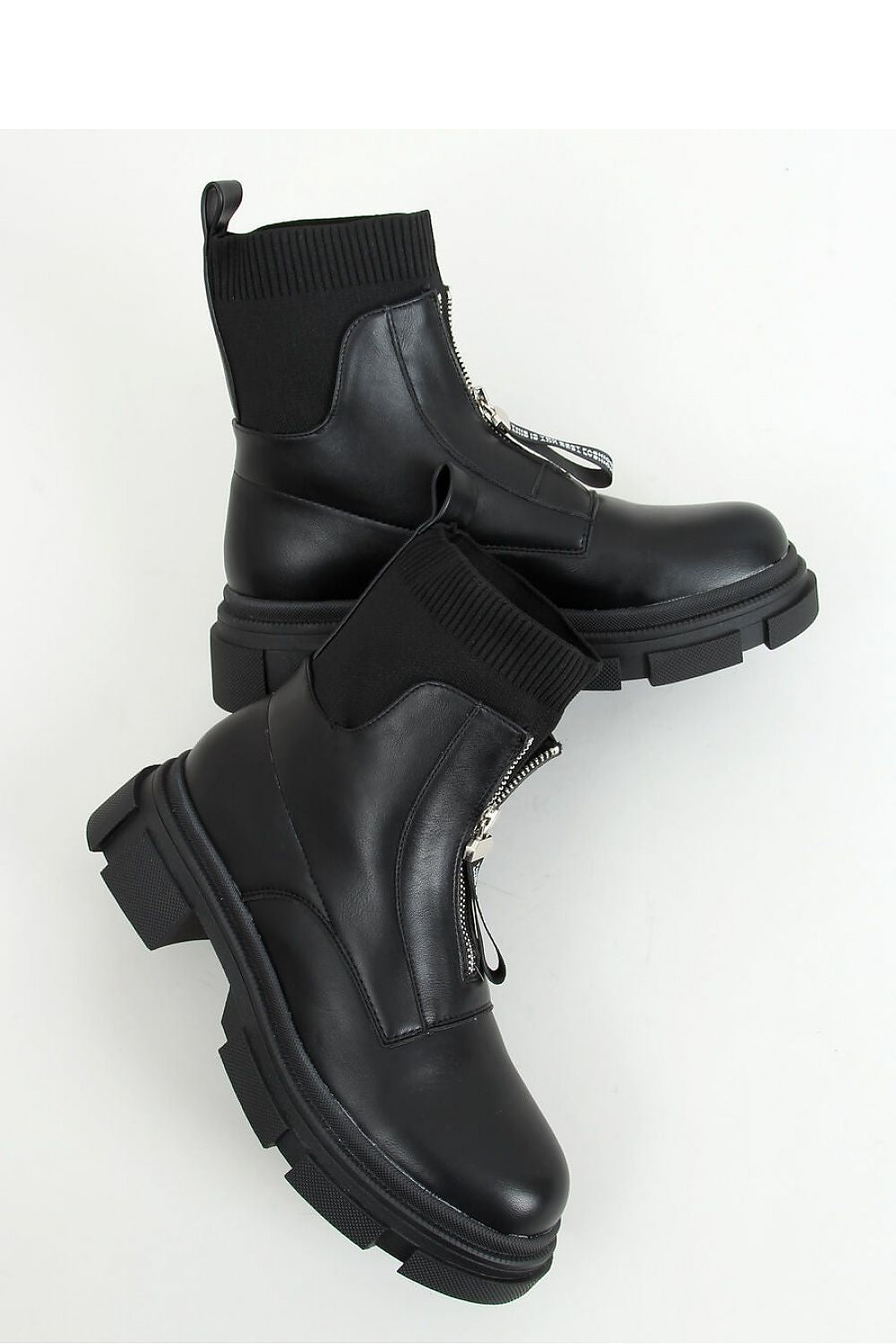 Boots Model 157731 Inello