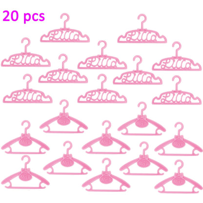 20 Pcs/Lot Cute Mini Hangers Holders Dress Clothes Wardrobe Accessories for Barbie Doll Dollhouse Furniture Pink Purple Red