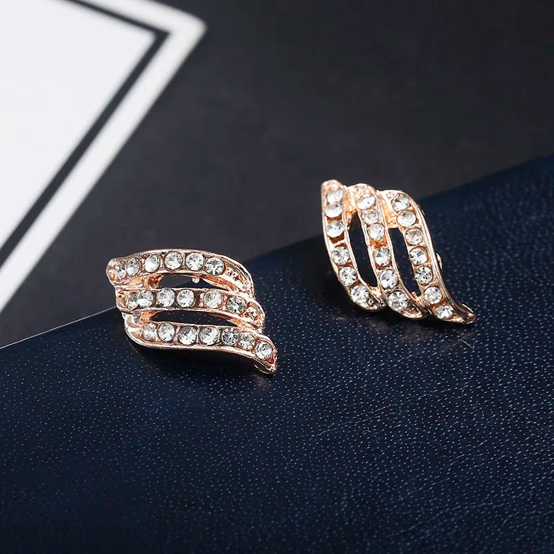 Fashion Gold Color Korean Style Simple Crystal Stud Earrings for Women Wedding Jewerly Bridal Engagement Earrings Female