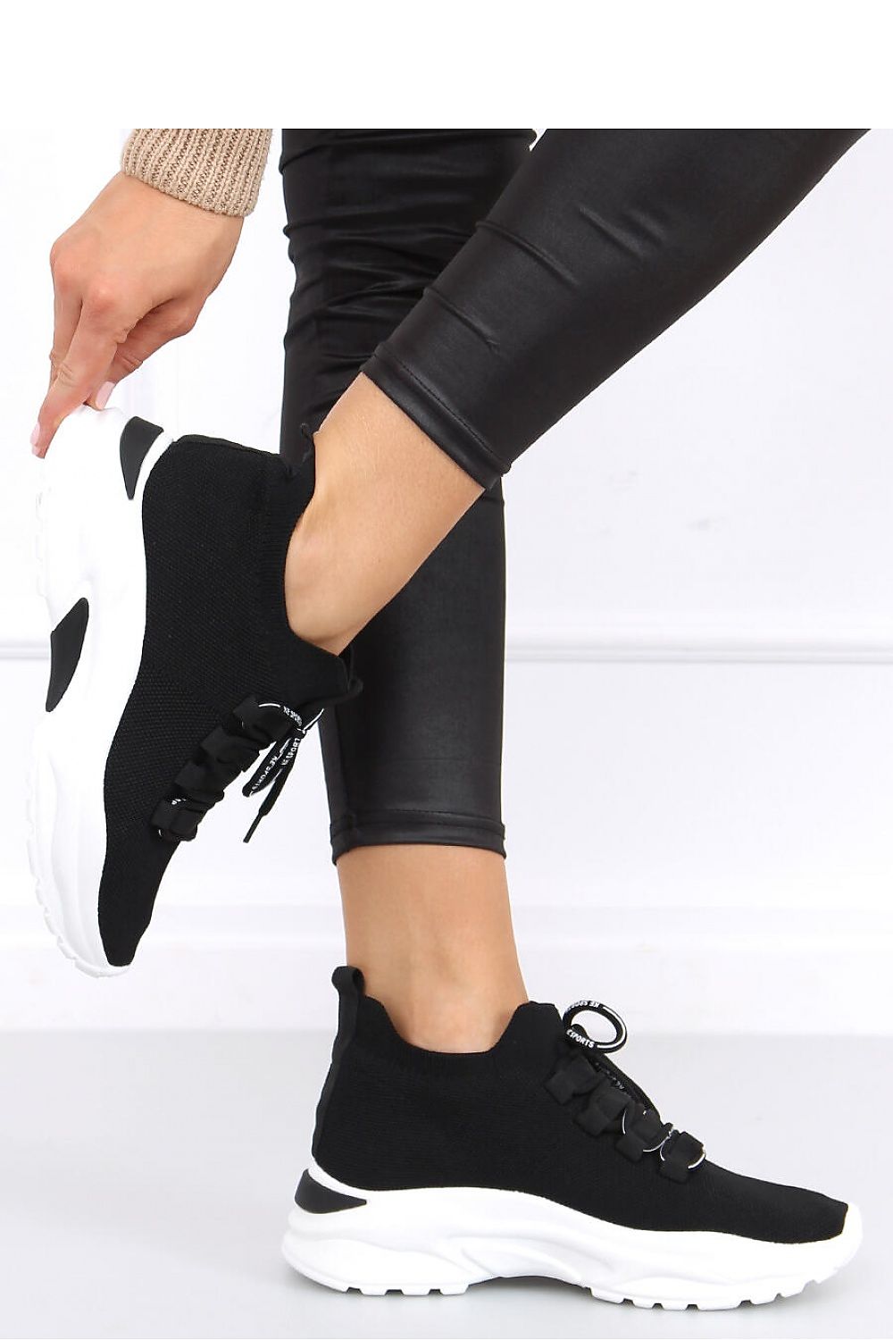 Sport Shoes Model 161987 Inello