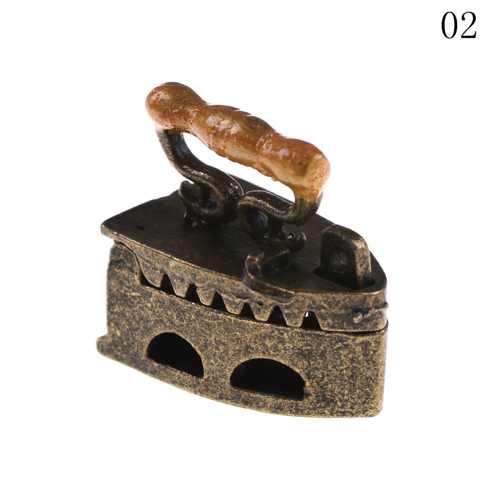 1:12 Cute MINI Dollhouse Miniature Adornment  an Iron Clothes Tool 20* 12*20mm Furniture Toys