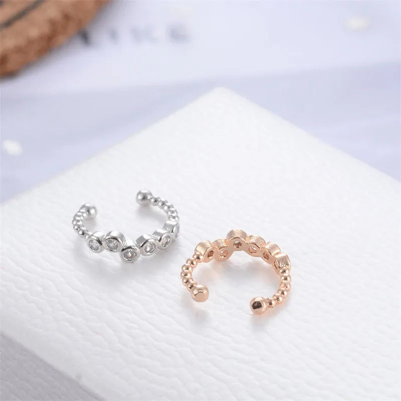 Modyle 1 Pcs Vintage Crown Flower Leaf Ear Cuff Non Pierced Clip Earrings for Women Trendy Punk Small Carved Hollow Crystal