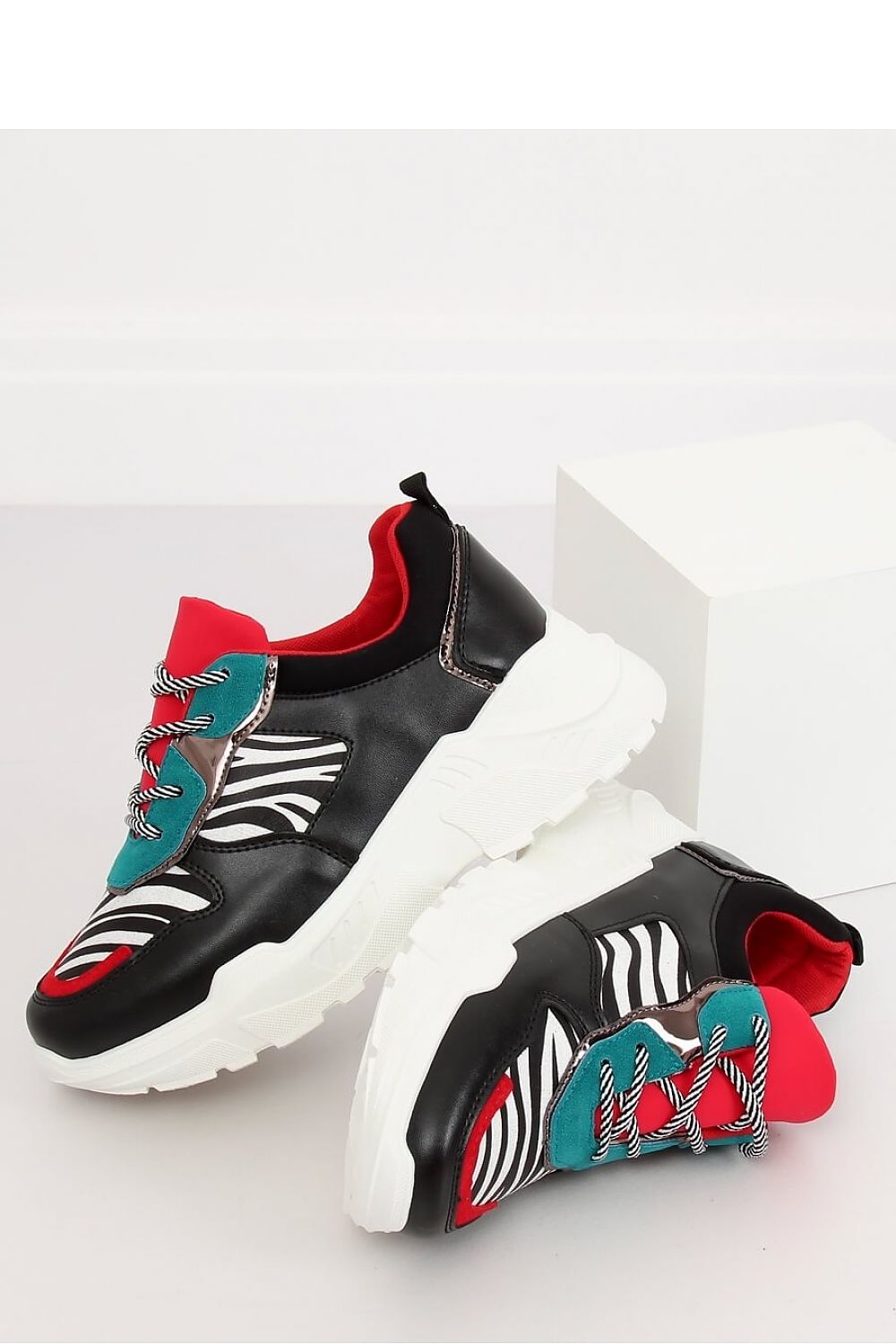 Sport Shoes Model 134319 Inello