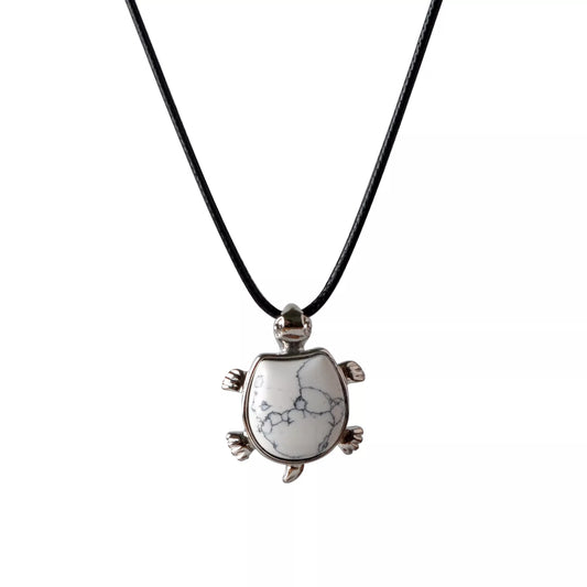 Howlite Turtle Nacklace Pendant Natural Semi Precious Stones Give for Men and Women