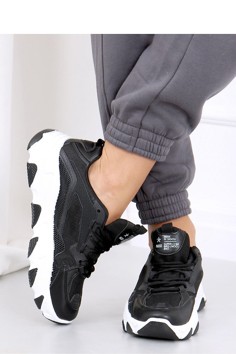 Sport Shoes Model 158839 Inello