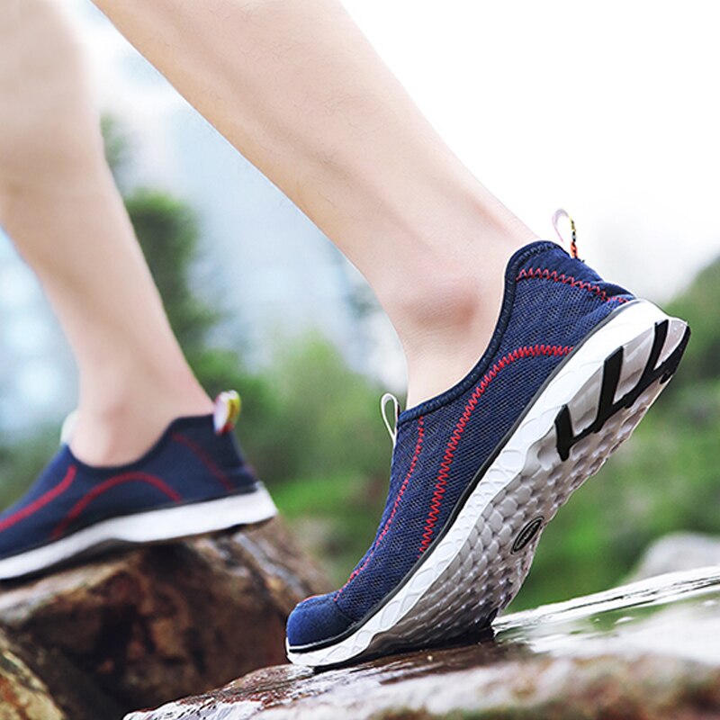 2023 Outdoor Sports Shoes Brand Mesh Breathable Wading Quick-Drying Shoes Men and Women Beach Shoes