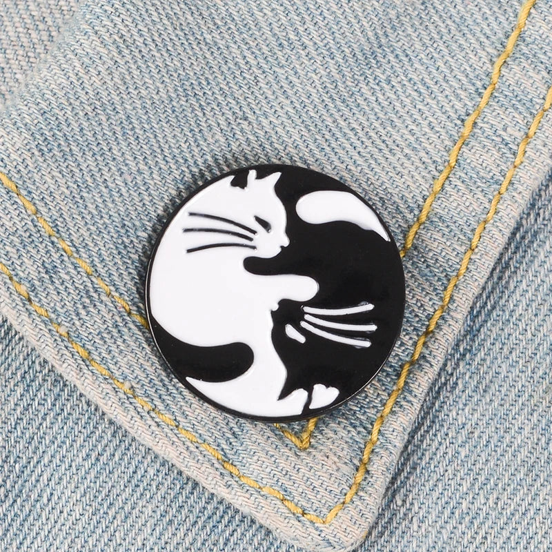 Meow Cat Kindergarten Enamel Pins Box Kitten Hugging Cats Badge Custom Brooch Bag Clothes Lapel Pin Cartoon Animal Jewelry