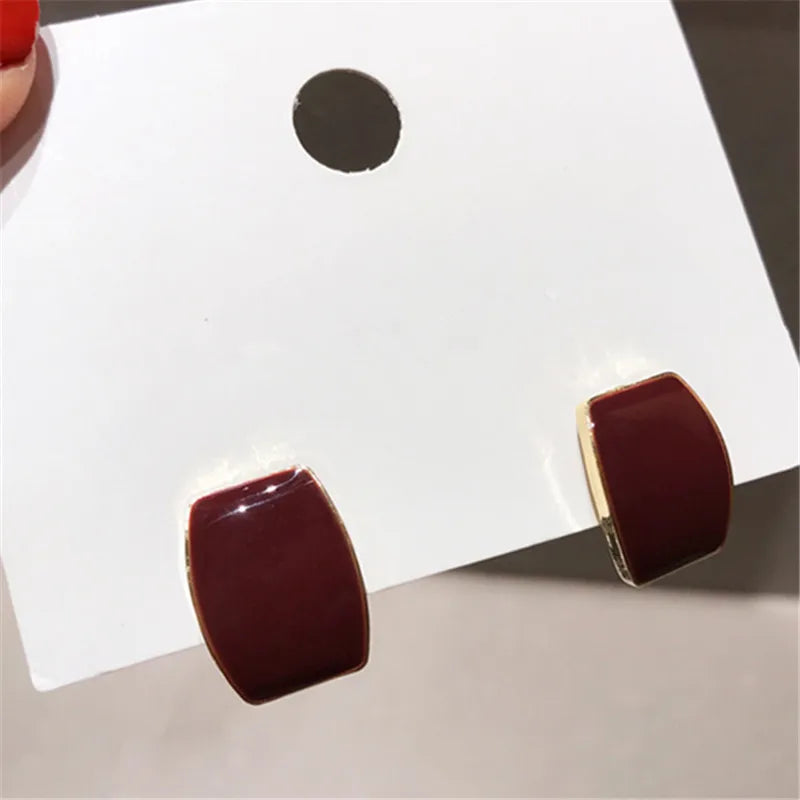 Tide Contracted Temperament Fair Maiden Lasting Appeal Earring Fashionable Girl Metal Is Delicate Earring Geometric Quality Deco
