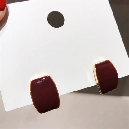 Tide Contracted Temperament Fair Maiden Lasting Appeal Earring Fashionable Girl Metal Is Delicate Earring Geometric Quality Deco