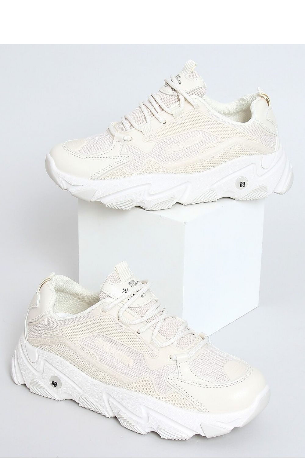Sport Shoes Model 152021 Inello