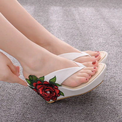 Crystal Queen Woman Slippers Home Casual Beach Flip Flops Lady Sandals Summer High Heels