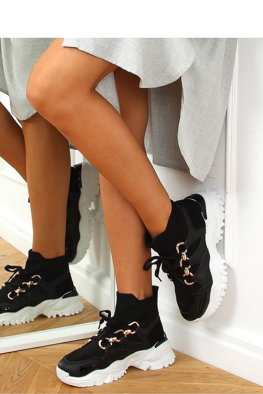 Sport Shoes Model 158516 Inello